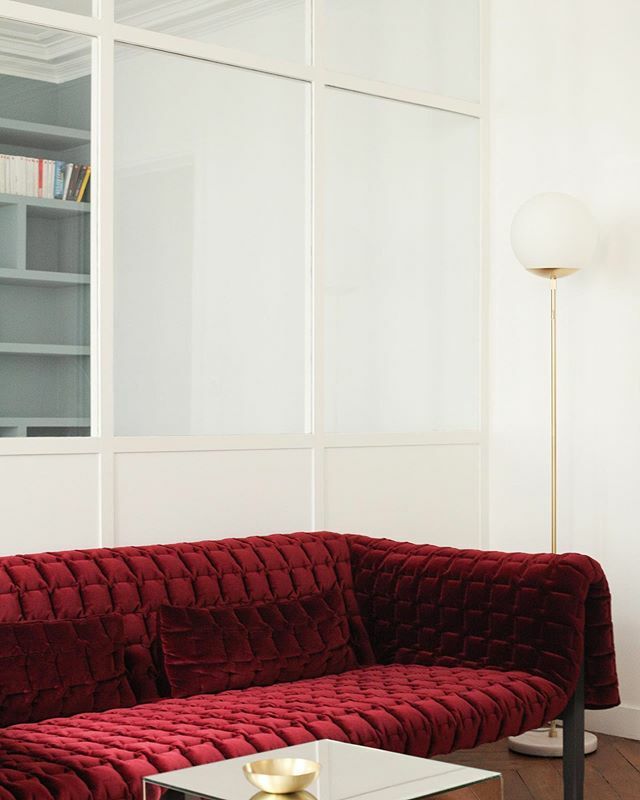 hejustudio's tweet photo. Cela fait 2 ans que nous avons rénové l’appartement Rome et nous aimons toujours autant ce canapé bordeaux dessiné par @ingasempe associé à cette verrière chic ! L’ensemble donne une ambiance feutrée et du cachet au salon 💙❤️ #hejustudio #renovation #architecture #intérieur … https://t.co/wQyEnObaWZ