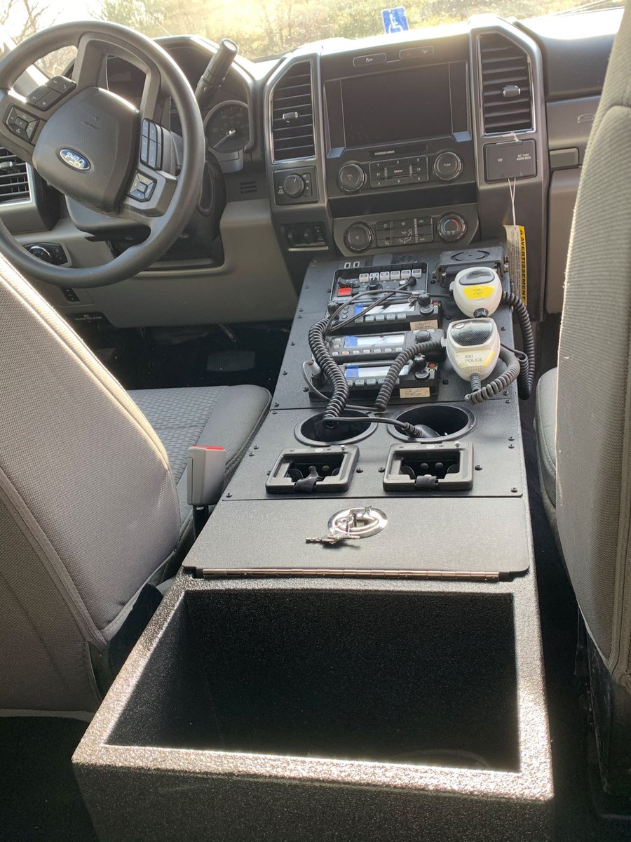 FASTLANE_EV's tweet photo. Congratulations to Duck Fire Department on the delivery of their new Command pick-up! Check back soon for a walk-through video! #FireAndRescue #CommandVehicles https://t.co/ZBi33ZDVAX