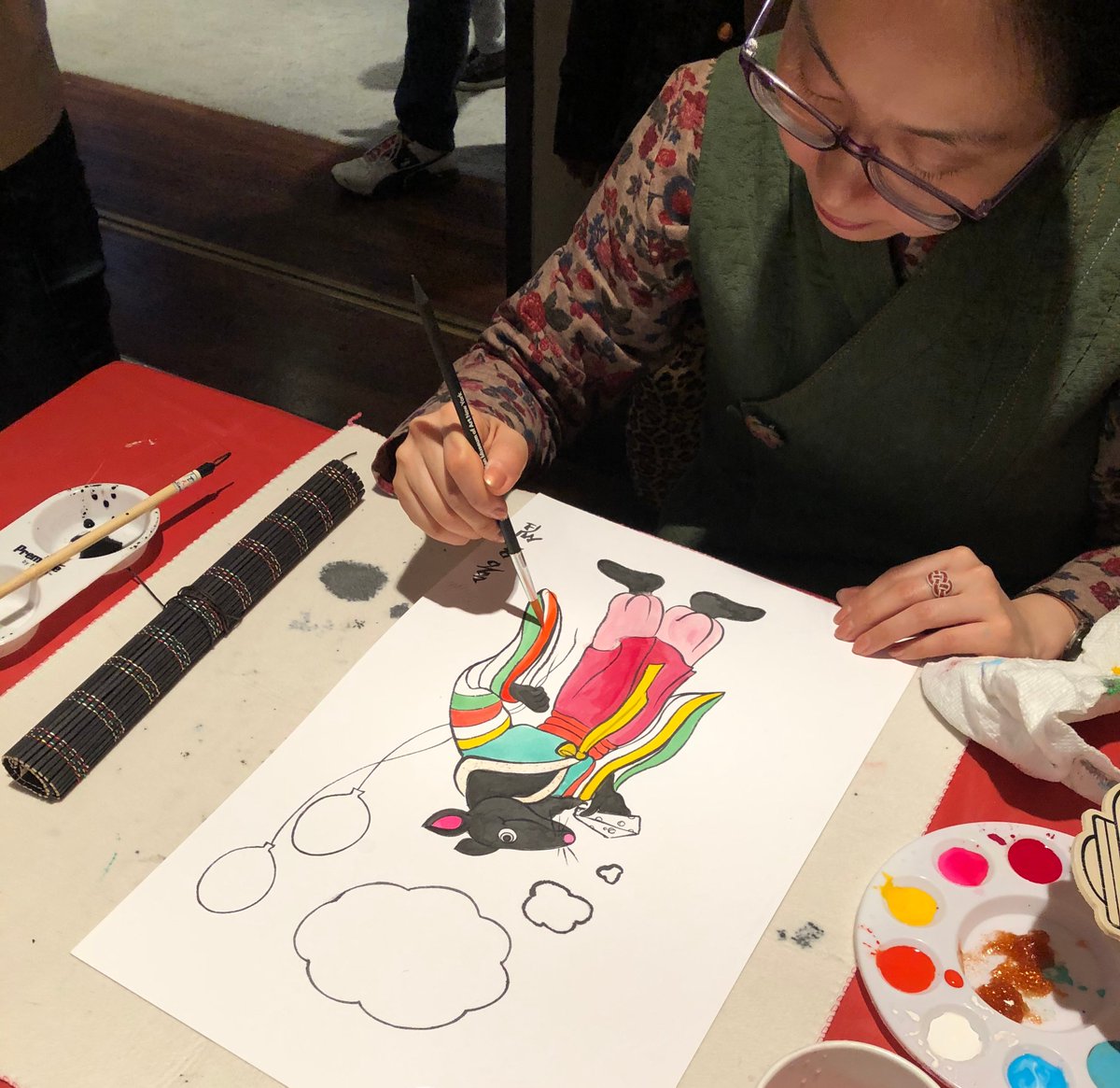 shinhancolor's tweet photo. We had so much fun sponsoring our ShinHan Poster Color for a Korean Mask booth this past Saturday to celebrate #LunarNewYear at the @AsiaSocietyNY Family Day!
#ShinHanArt #ShinHanPosterColor #art #folklore #calligraphy #painting #fineart #painting #art #YearoftheRat #gouache https://t.co/ZJzFCmQtvM