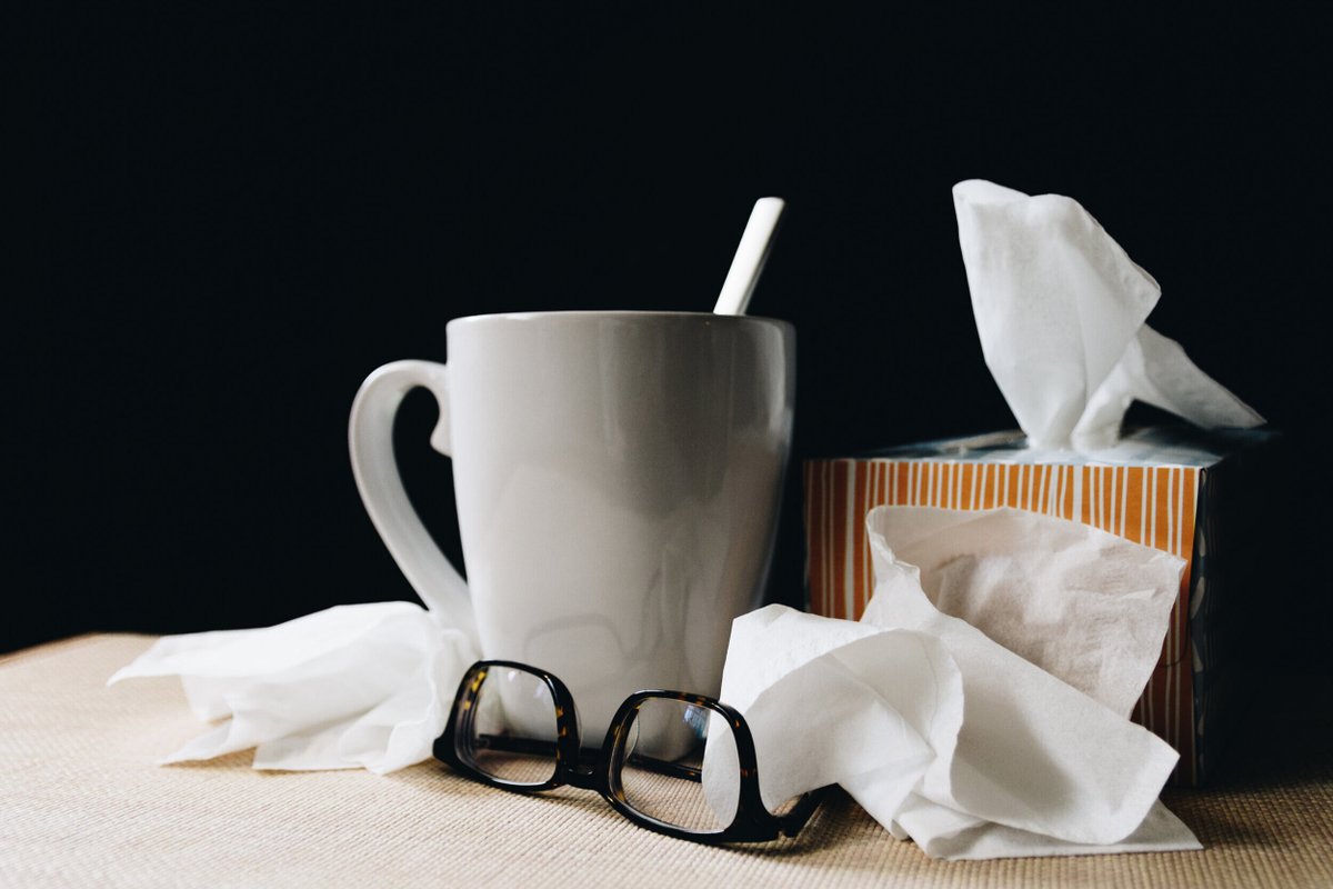 ERgentApp's tweet photo. The #flu has been spreading all over America this year, infecting over 19 million people &amp; hospitalizing over 100,000. What is the flu, how can we diagnose this #virus from the #CommonCold, and what can we do about the #symptoms? Read our blog post below! https://t.co/hNGlhkYFcw https://t.co/oIqpnDiYGC