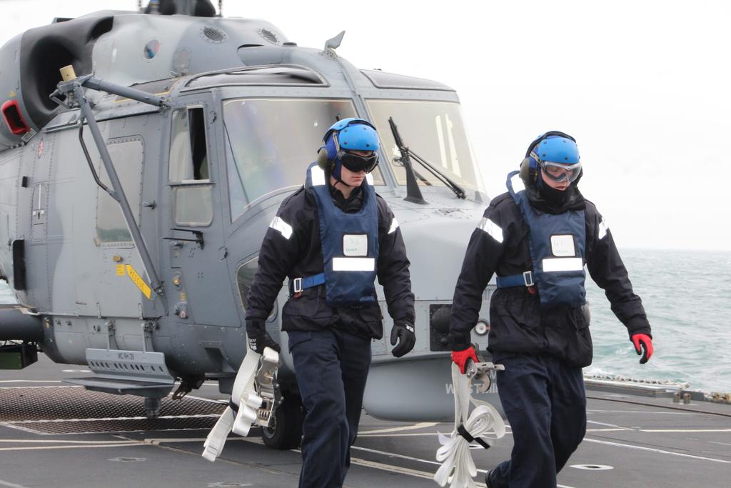 Great to have additional aviation support over the weekend from our friends from 815 Sqn based at @RNASYeovilton. The #Wildcat helicopter helped provide over-watch as we escorted a Russian Task Group through UK territorial waters.
Images courtesy of LPhot Johnson. 
#StrikeDeep