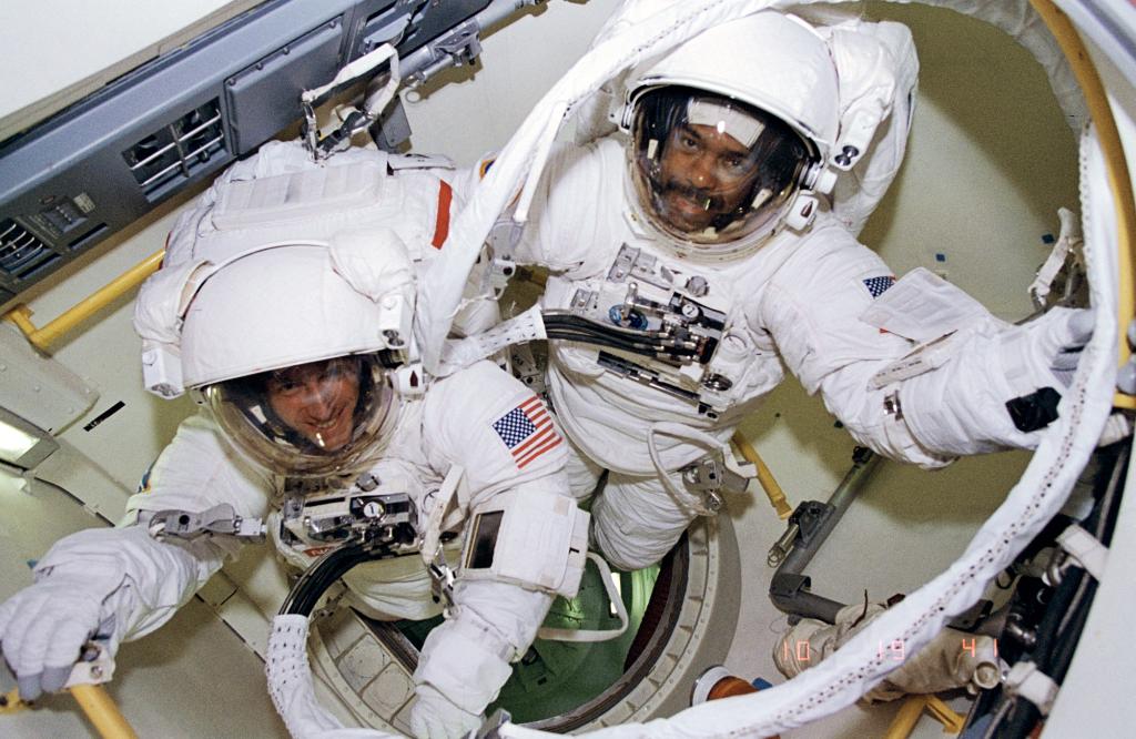 Bernard Harris and Michael Foale ready to spacewalk