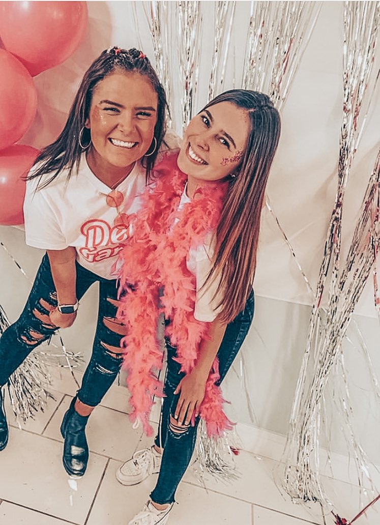 wvudeltagamma's tweet photo. We welcomed 41 girls into the dream house yesterday and it certainly was a dream come true! https://t.co/Xerqx1I7Hu