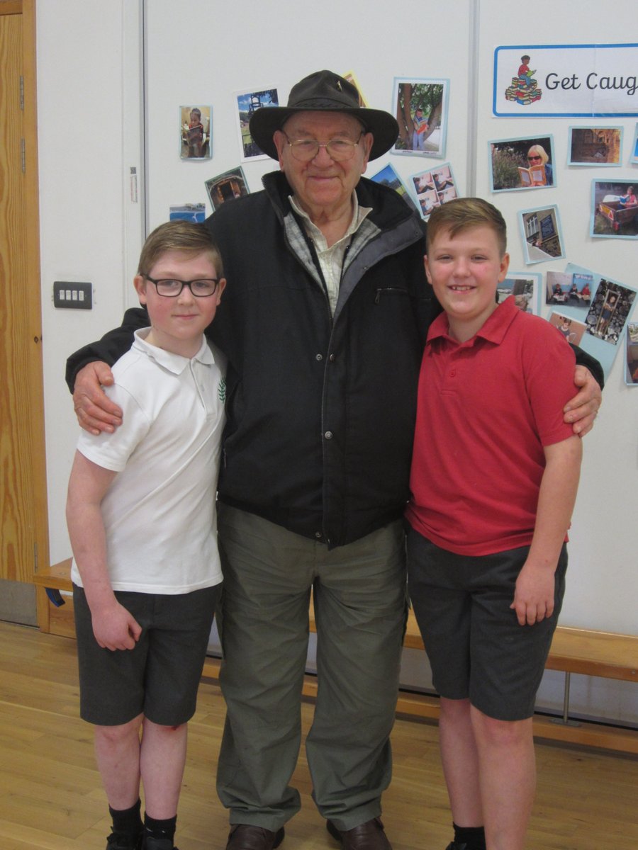 Thorndownpri's tweet photo. Today we took part in St Ives CalmTown Meet the Street experience. The Year 6 children wrote to our neighbours around the perimeter of the school to invite them in for a school tour and a cup of tea. Thank you to everyone who came. We loved showing you Thorndown! https://t.co/zttGccDzbN