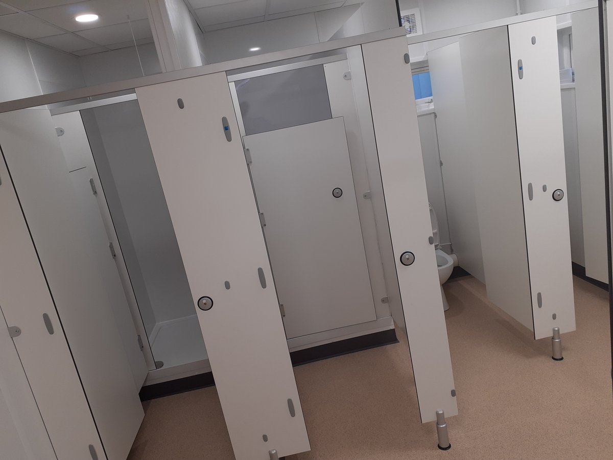 Govgg's tweet photo. New, greatly improved changing facilities for staff at the Princess Elizabeth Hospital are expected to support more staff to choose healthier ways of travelling to and from work. Read more at: https://t.co/ArV3dotBO2 https://t.co/SYgMmtgcP1
