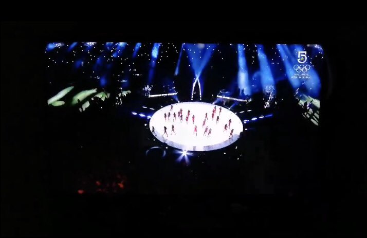 ElsaHuchin's tweet photo. Excelente noche disfrutando de la buena música en el #SuperBowl 😌❤️ https://t.co/ajdik2zMfV