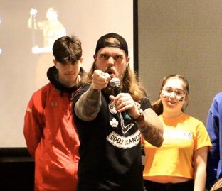 CYSpeaker's tweet photo. @codydeaner wants YOU to #DareToDreamBIG and have a great week. And to those students who are kicking off their second semester, Just Giv’er!!!💥
#CYSB #YouthSpeakers #YLCCLeadTogether #OSLC41 https://t.co/pXmmsDelRc