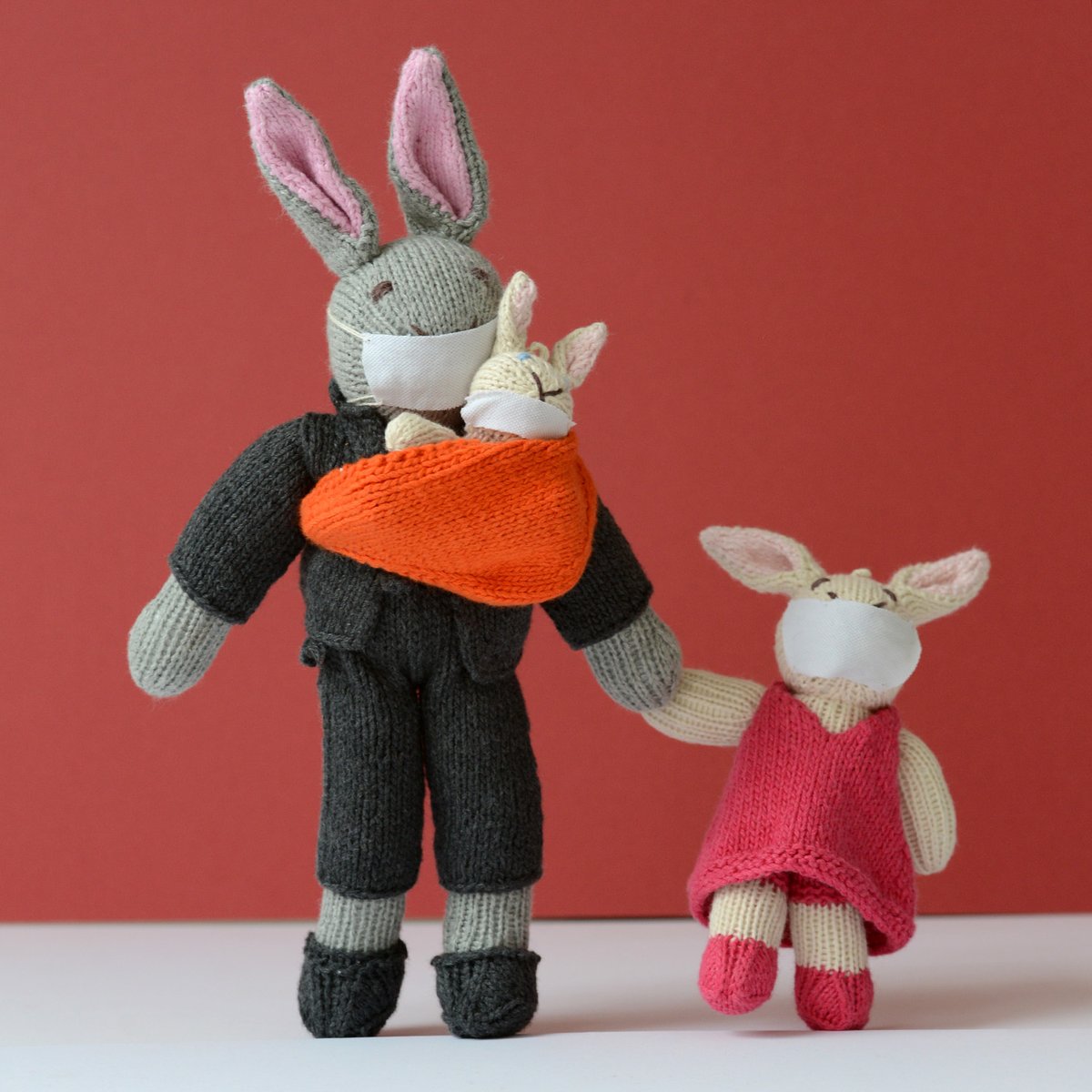 ChunkiChilli's tweet photo. Stay safe! #chunkichilli #toys #softtoys #gifts #knittedtoys #coronavirus #coronavirusoutbreak #WuhanCoronavius https://t.co/fJ1SUl74Sw