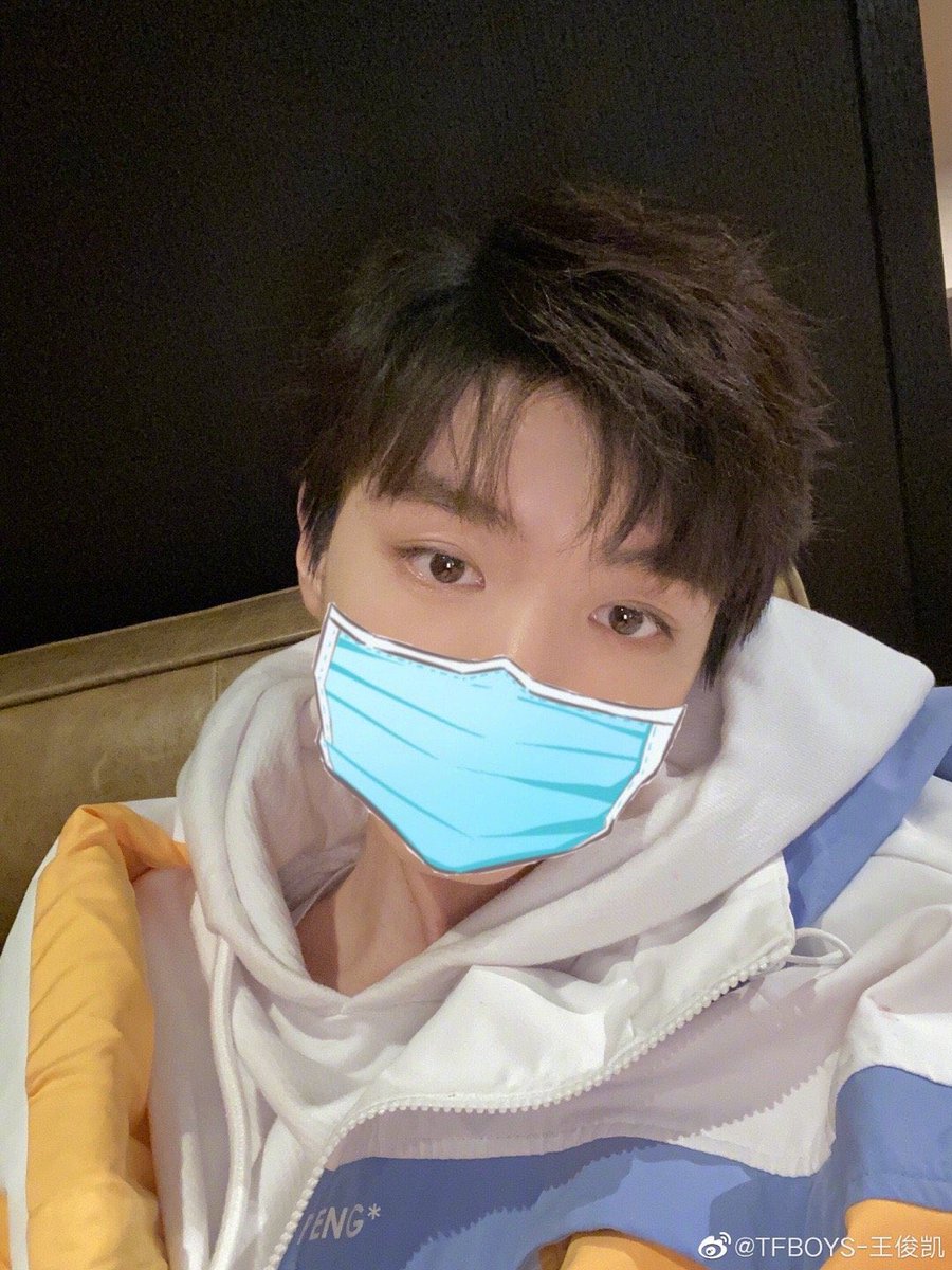 KarryKani's tweet photo. もう8歳なんだ(笑)！時が経つの早すぎ…最近何してたんだろうと思ってて、顔が見れてほっとした感じ😷おやすみ✨💙 https://t.co/hIImbYrcgq