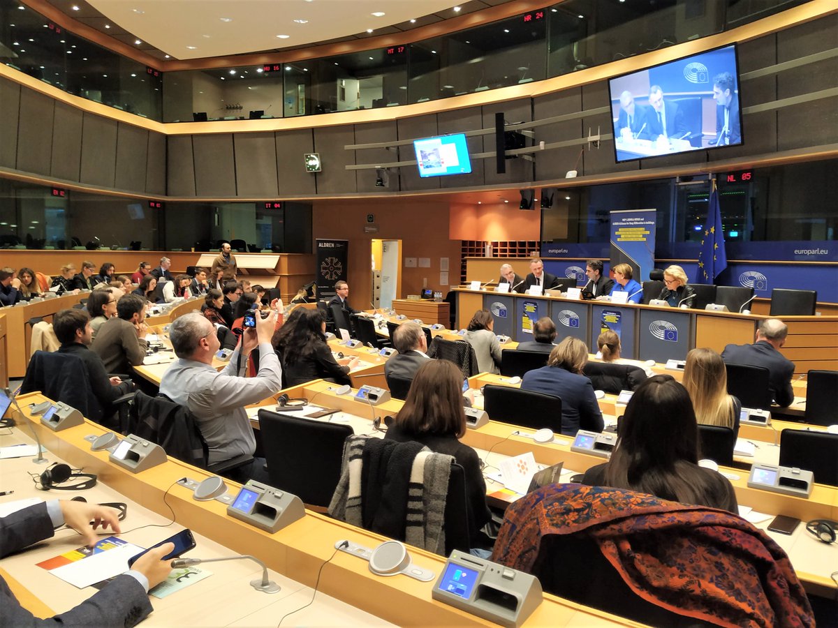 H2020_ALDREN's tweet photo. 📣Did you miss the ALDREN event in the @Europarl_EN? In this link 👇 you will find the videos of the #MEPS @LjudmilaNovak @miapetrakumpula, #PauGarcia @EU_Commission and #ALDREN representatives from @cstb_fr 

🎞️▶️ALDREN #MEPs event https://t.co/gZ9dDzPsjU https://t.co/TWZbHHBp0D