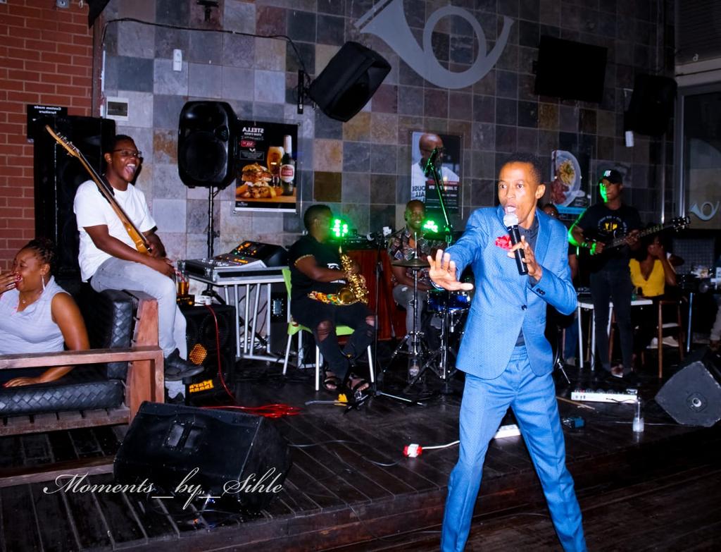 TsietsiRubbish's tweet photo. This is what went down last week at Newscafe. #ThursdayComedyNight
pic cred #Moments_By_Sihle.
Next show 27/02/20 Thank you https://t.co/6ZL3MLDAqt
