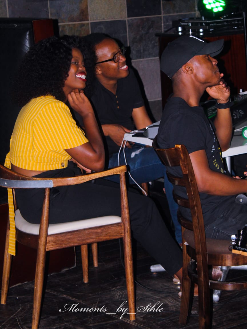 TsietsiRubbish's tweet photo. This is what went down last week at Newscafe. #ThursdayComedyNight
pic cred #Moments_By_Sihle.
Next show 27/02/20 Thank you https://t.co/KcnG7Vamrs