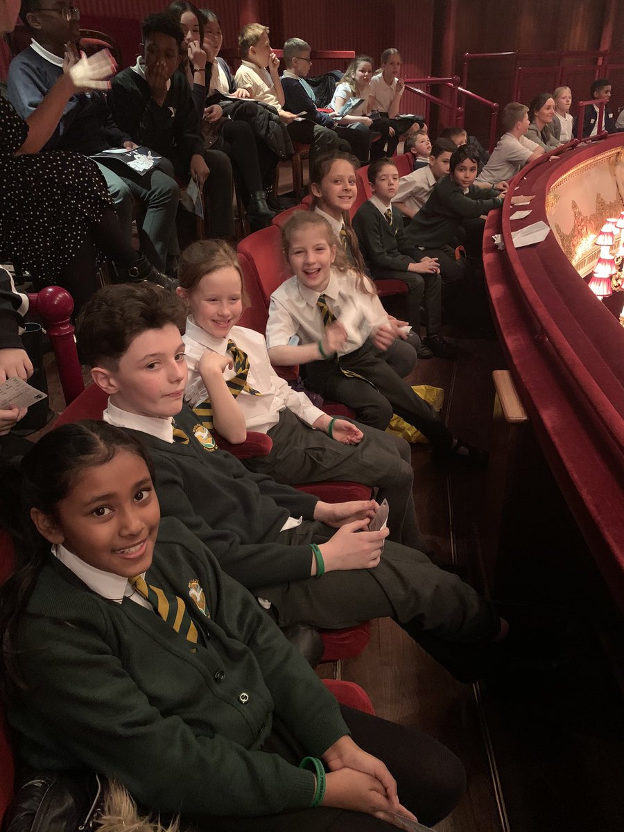 MisbourneWPA's tweet photo. We have had a lovely time at the opera! https://t.co/w07wfFMjEy