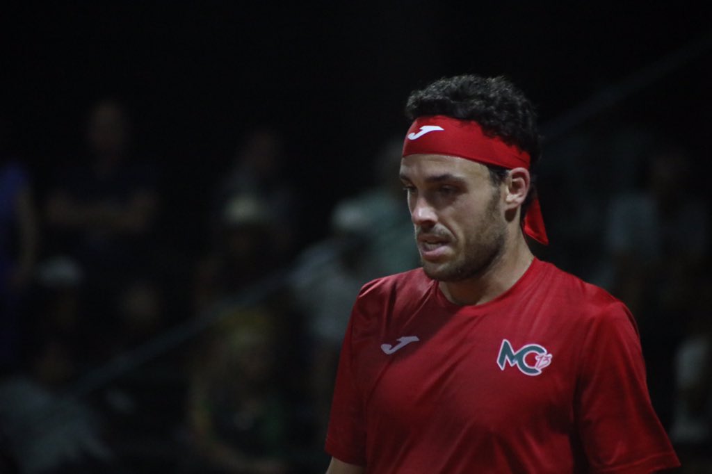 puntaopen's tweet photo. 📸 La final soñada, a cancha llena y con un nivel de tenis extraordinario 🙌
.
@dThiagoMonteiro 7-6(3) 6-7(6) 7-5 vs Marco #Cecchinato.
.
#PuntaOpen2020🎾 https://t.co/URLKE2DYAf