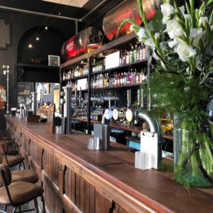 The <a href="/SixNationsRugby/">Guinness Men's Six Nations</a> is here 🏉 and so is our list of six great pubs for grabbing a pint and watching the match, featuring <a href="/FramptonsBath/">FramptonsBath</a>, <a href="/BathBrewHouse/">The Bath Brew House</a> and more ➡️ bit.ly/2Rt0Asa