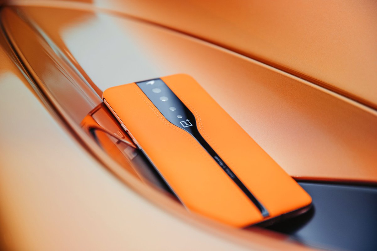TheTechChap's tweet photo. 🚨COMPETITION ALERT!🚨

I teamed up with OnePlus to GIVEAWAY 1 VIP Ticket to @McLarenF1 2020 F1 Car Launch in LONDON on Feb 13th!🏁

I’ll be there!

To WIN:
👉RT &amp; Comment
👉Follow @TheTechChap &amp; @OnePlus_UK 
👉Closes Feb 5th (Hurry)

#OnePlusConceptOne #FearlesslyForward #MCL35 https://t.co/xnETKAkFB2