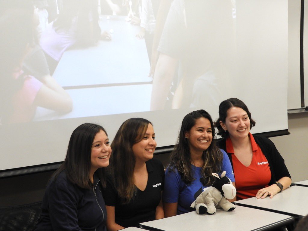 SHPE USF tweet media