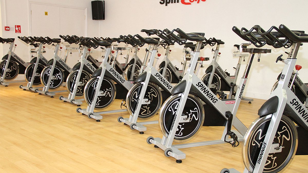 Need an early morning workout? 
The  gym facilities open at 6.30am! bit.ly/3937w4W
#MondayMotivation #health #fitness #gym #hotel #London #Croydon