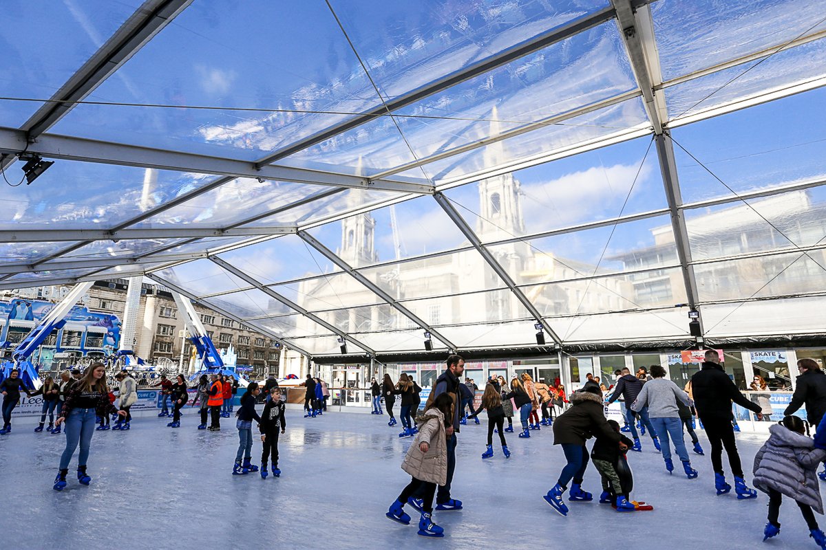 SmalltalkMag's tweet photo. #IceCubeLeeds returns to @millsqleeds on Friday 31 January for 3 weeks of icy fun! Book your tickets now: https://t.co/hT4nyBaPsw https://t.co/tV8g0v2UcP