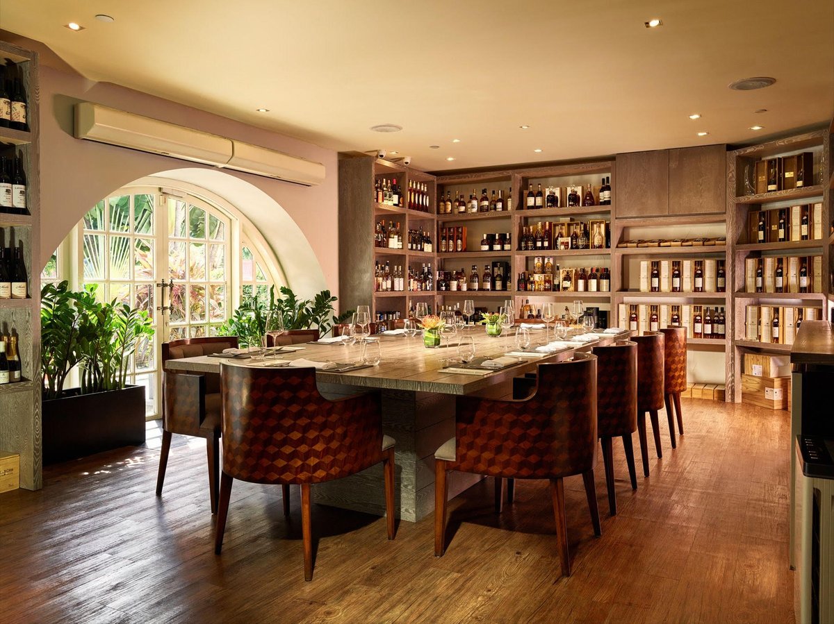 February is the month of love, and Aspire Lifestyles wants to help you experience love without limits.  Our countdown to Valentine’s Day starts in Singapore, where our restaurant partner, Michelin-starred Alma by Juan Amador will be hosting a special Valentine’s Day dinner.