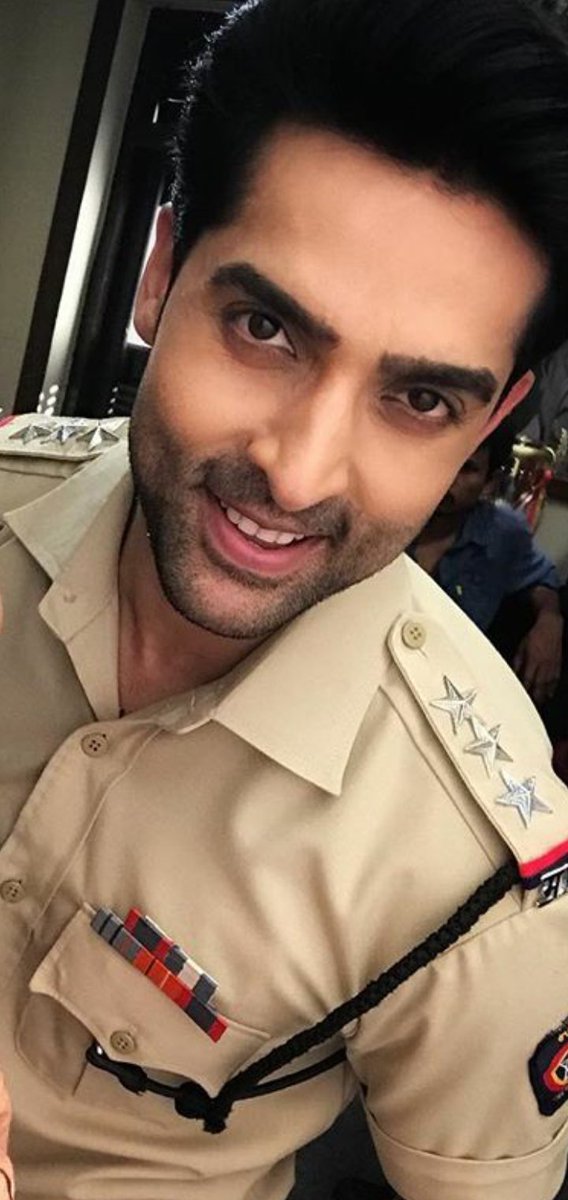 iRoshnee_'s tweet image. can we get #Ajitabh &amp;amp; #Suhaani 2gthr as leads in your upcmng serial @MuktaDhond ??

#AdhVi ❤️

#AdhvikMahajan #CharviSaraf #Naagin3 #DivyaDrishti #KasautiiZindagiiKay @StarPlus