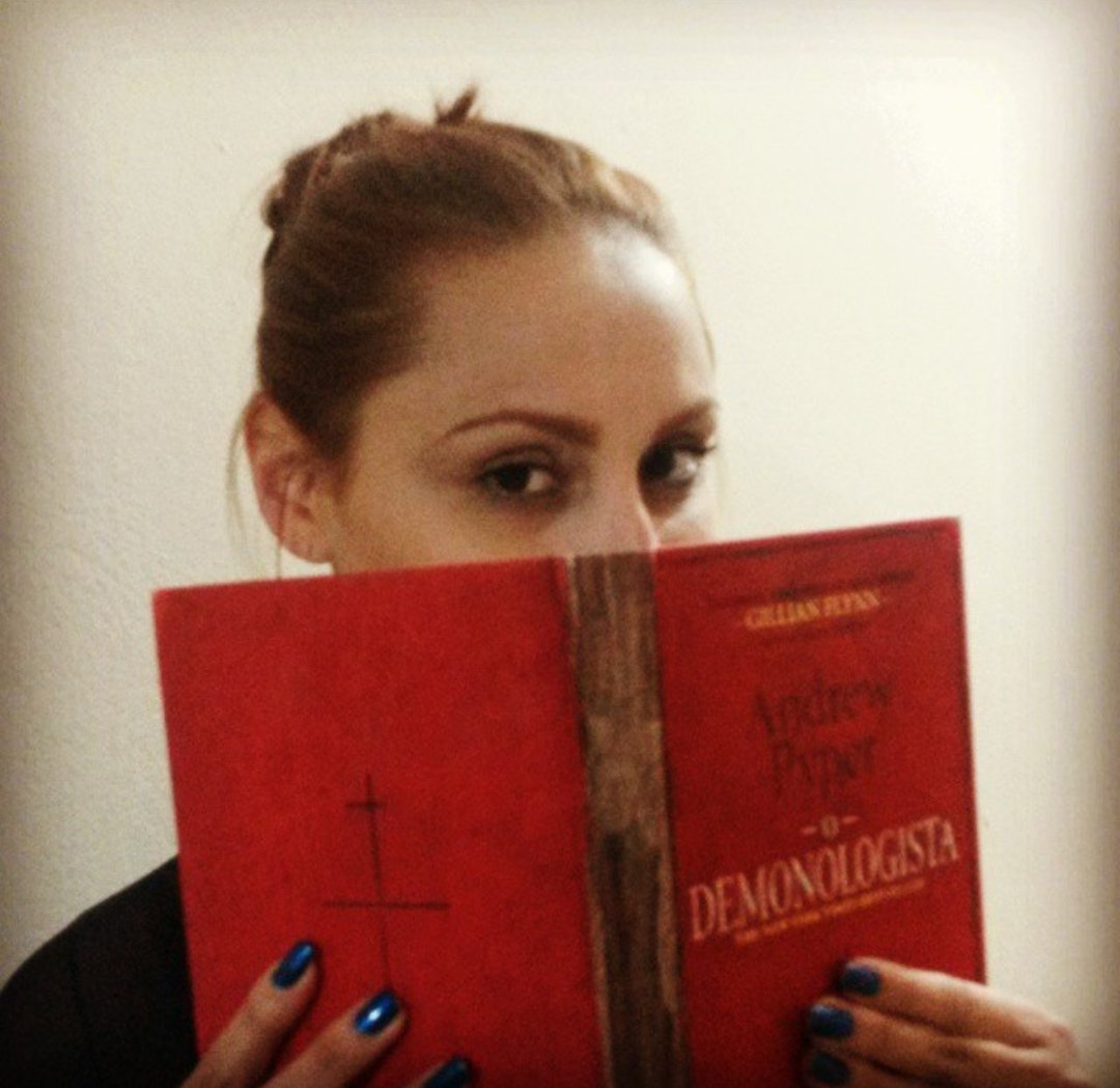 DiSanctis23's tweet image. De volta a 2015 com uma das minhas primeiras aquisições da Caveirinha 💀❤️

#BoxTrindadeDaCaveira  #AndrewPyper
#DarksideBooks
#DarkCrush 
@DarkSideBooks