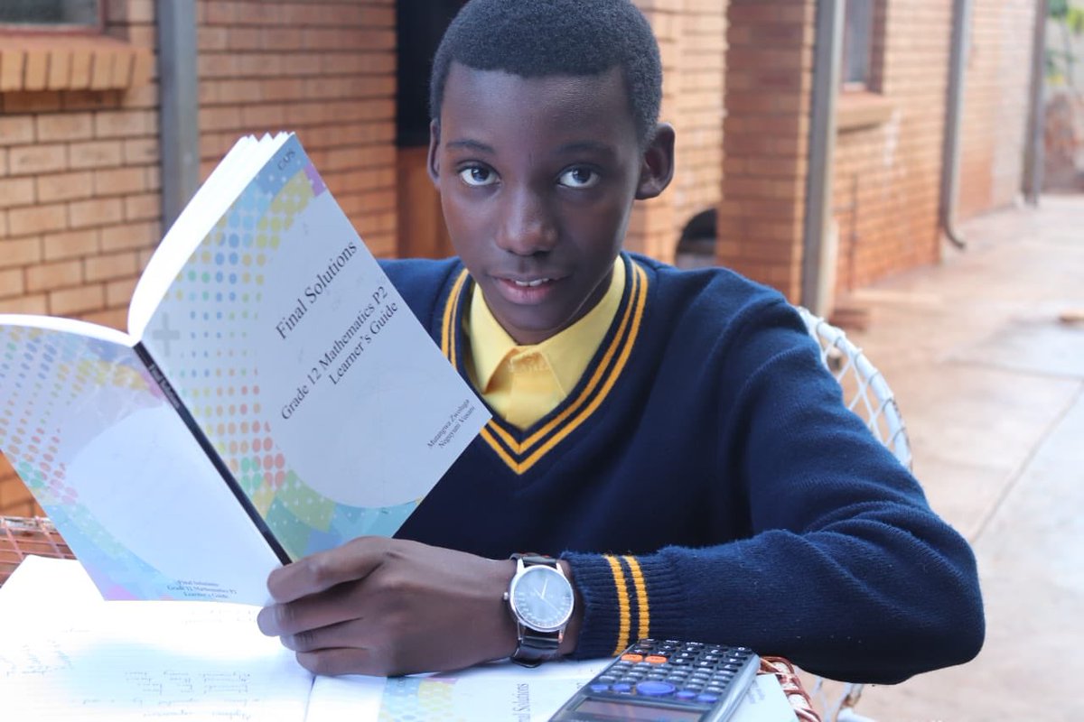 ElementMadima's tweet photo. If you know anyone doing matric, please try these tried and tested Mathematics P1&amp;P2 study guides.  R100/Per copy.. 📞 0793312173
#FinalSolutions 📚
#RealElementAdvertising 📺 https://t.co/Ymi7OJjWfG