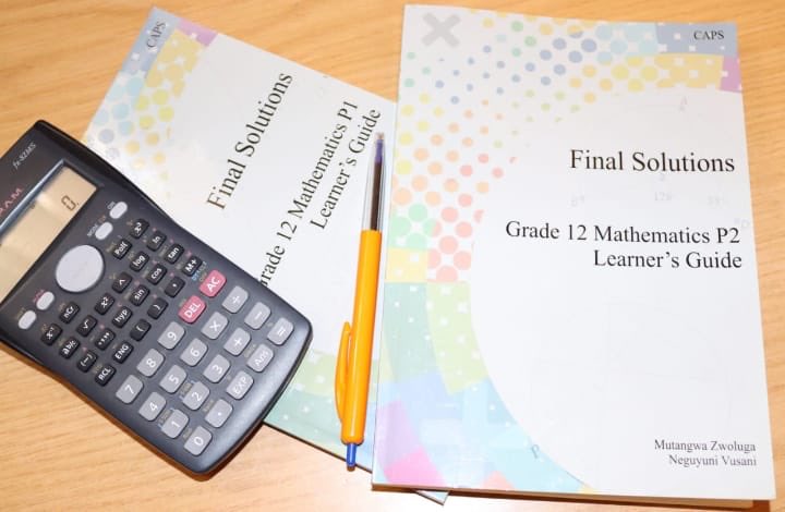 ElementMadima's tweet photo. If you know anyone doing matric, please try these tried and tested Mathematics P1&amp;P2 study guides.  R100/Per copy.. 📞 0793312173
#FinalSolutions 📚
#RealElementAdvertising 📺 https://t.co/Ymi7OJjWfG
