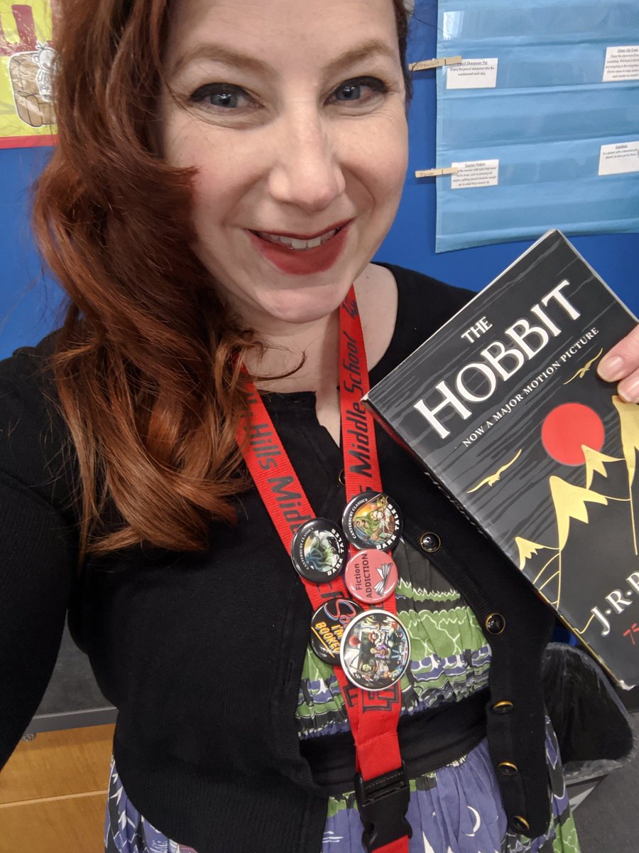 FHMS_GT's tweet photo. One of my favorite dresses for the start of one of my favorite units! #hobbithabit #nerdcouture https://t.co/corP3WeH8g