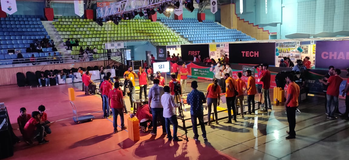 ftc_team_2111's tweet photo. It's tough to believe that the FTC 2020 season has come to an end. This was only our first year and we couldn't be more grateful for the support we received. 
Shoutout to @FTCTeams for making this possible. 
A big Thank You! to @Qualcomm
for sponsoring us. https://t.co/J77AQEBR1L