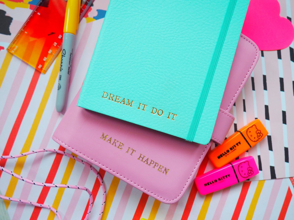 collinsdiaries's tweet photo. We're loving these customised inspirational quotes on our products! Makes for a special Valentine's Day gift 😍📷@lynsayloves #MondayMotivation #ValentinesDay #collinsdebden https://t.co/6eiQAAXhM3
