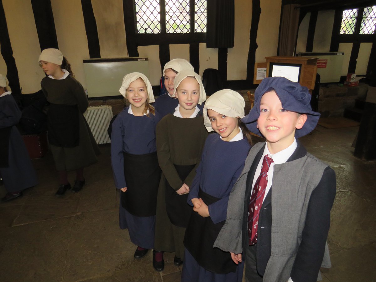 BromsPrep's tweet photo. Last Friday, 5SK and 5CK visited @Selly_Manor to learn about life in Tudor times. They were given a tour of the house, tried on costumes and played Tudor games. It was a very interesting and thoroughly enjoyable day.

#BromsYr5 #BromsTrips #BromsHistory #TopicWork https://t.co/YoHVNRvXHB