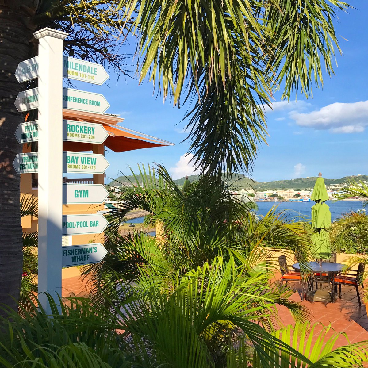 Unsure which way to turn today? Let our signpost guide you... #mondaymood #stkitts #signpost #travel #caribbean
