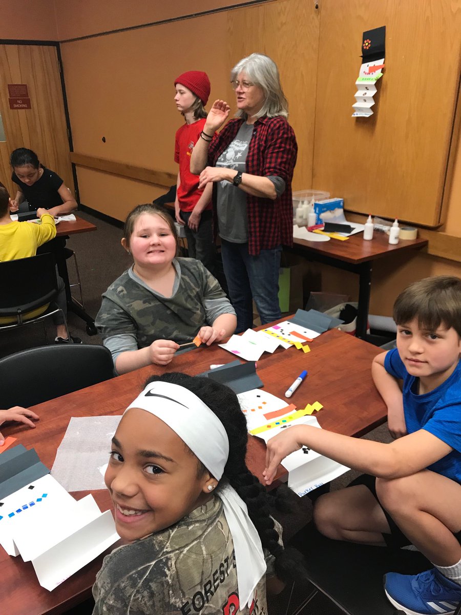 kandi_dawson's tweet photo. Making big snowman with Mrs. Debbie to be the backdrop for our dance performance. #ArtInclusion #murrayschools #MAG #murrayartguild https://t.co/yVzfBxed4G