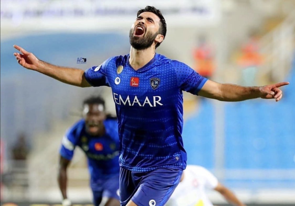 عمر خربين شارك في التدريبات الجماعية 
الله يوفقه مع الزعيم 💙🙏🏻