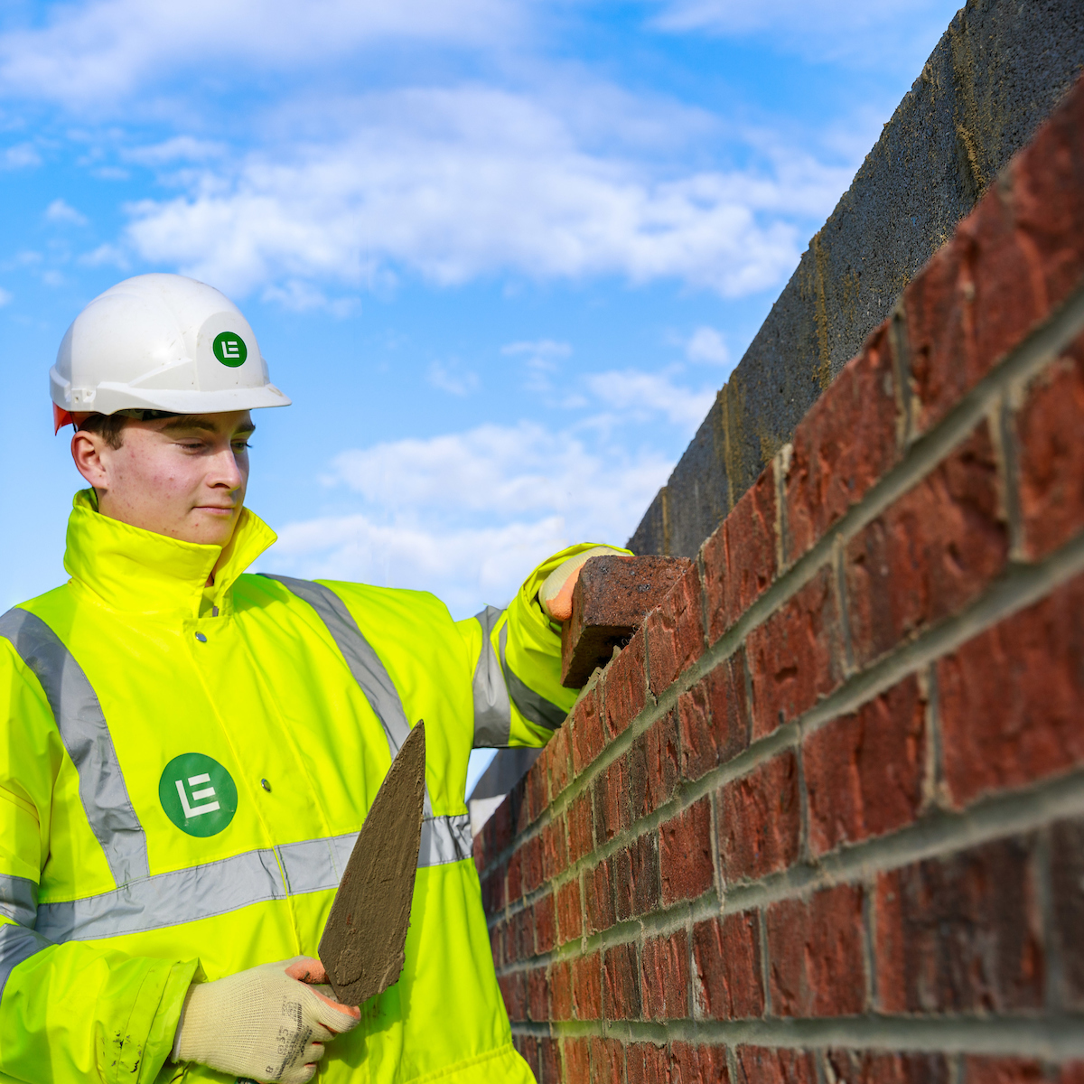 laneenduk's tweet image. We're developing the next wave of #apprentice talent, could you be the next @laneenduk site manager, QS or engineer? bit.ly/2u2jVYe #apprenticeshipweek #downourlane