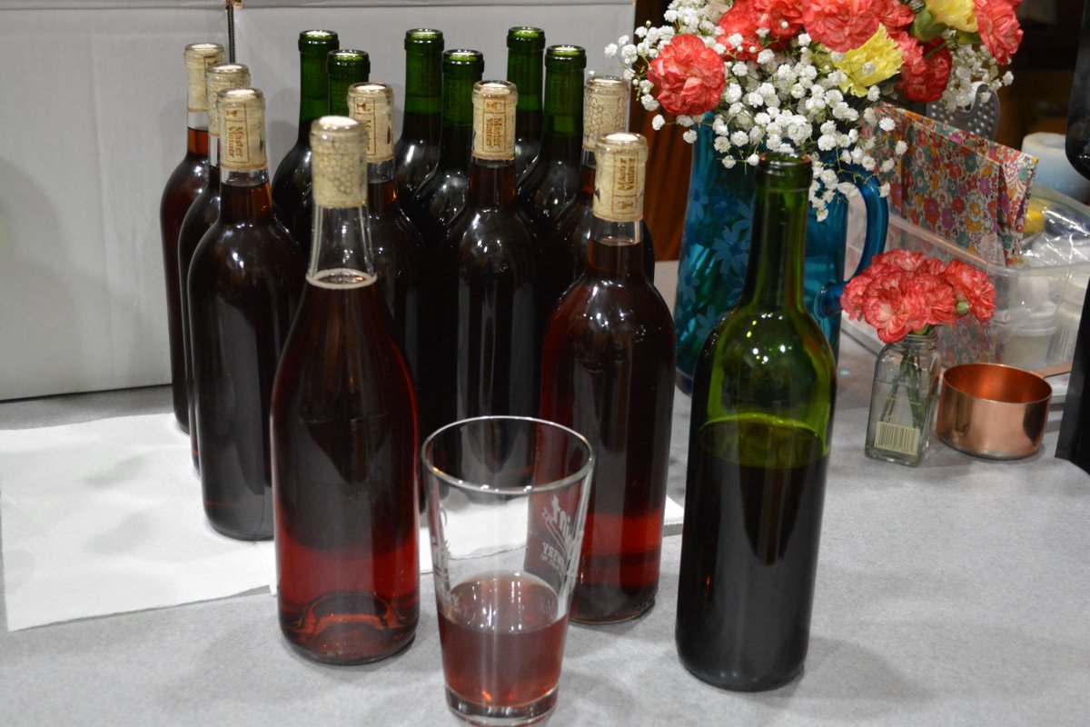 WhiteAJean's tweet photo. I bottled my experiment for the year.  Grape wine with blueberries and rose hips.  I will do this again. https://t.co/DCsUtUUv95
