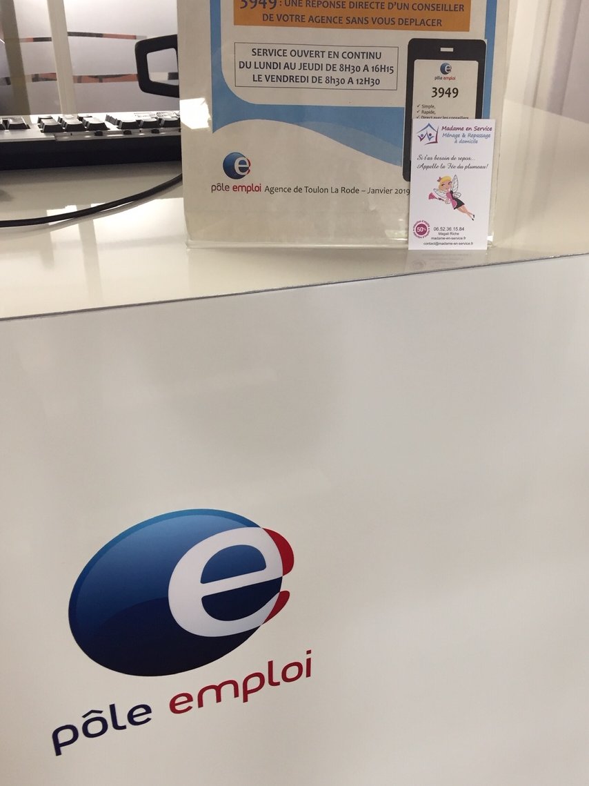 MadameEnService's tweet photo. Madame en Service en session de recrutement au pôle emploi de Toulon la Rode pour dénicher votre Fée du plumeau sur le secteur de la Seyne-Six fours-Sanary!
#Toulon #Poleemploi #Recrutement https://t.co/ZWZ040MB6P