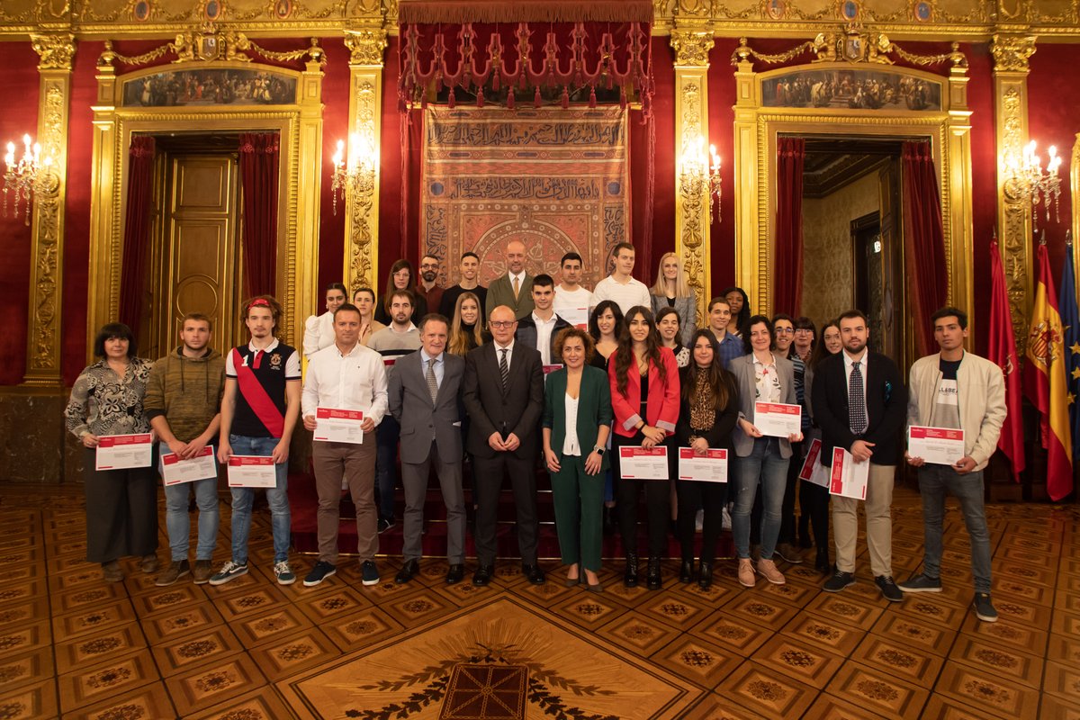 Educación entrega los Premios Extraordinarios de FP y de Artes Plásticas y Diseño.
navarra.es/es/noticias/20…