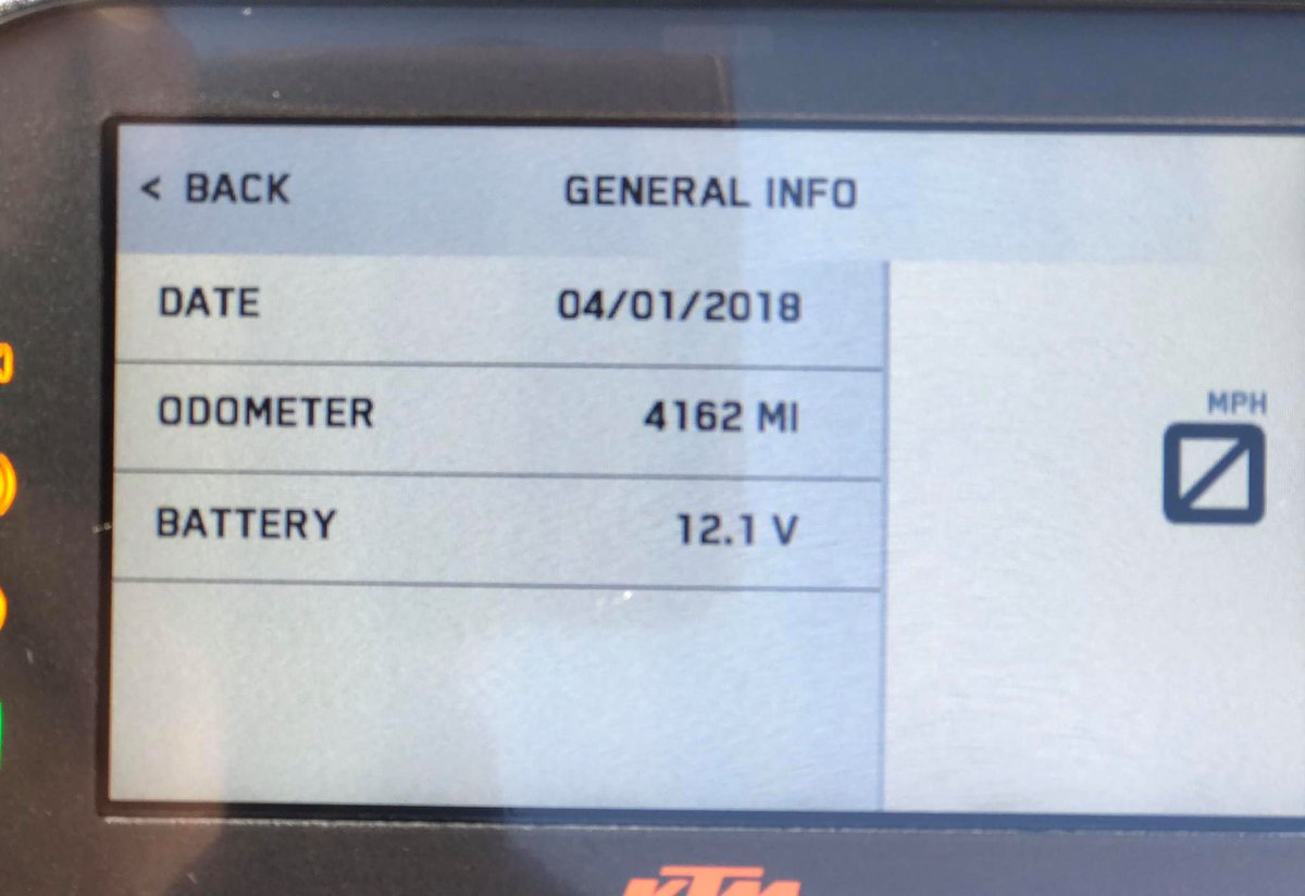 racing_jd's tweet photo. 🚨 Used Stock Alert 🚨
KTM Duke 790🧡
2018 (18) 4162 Miles
One Owner
FSH
JD Racing Supplied
105 HP
Rider Modes
Traction Control
Cornering ABS
⬆️&amp;⬇️ Quickshifter with blipper
All this for £5895 - How can it be 
01752 848888
#jdracingusedbikes #jdracing #ktm #790duke https://t.co/zJZGUR3Omx