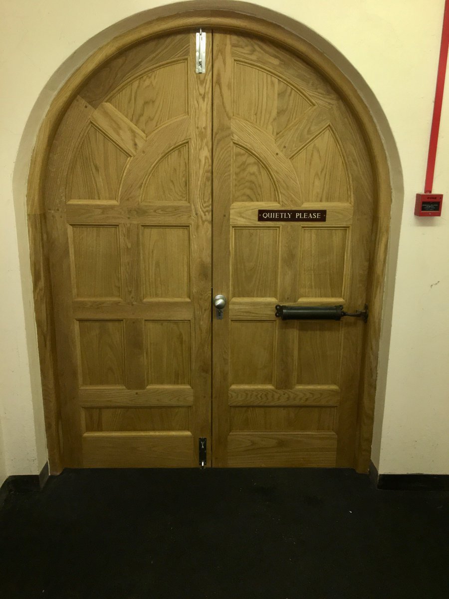 BrooksUKltd's tweet photo. We are proud to have supplied Brooks Tech laminated Oak to Gate Craft who worked their magic to complete these gorgeous Oak doors. Awesome job guys! π€©
#doors #oak #laminated #oakdoors #gatecraft #brooksbros https://t.co/AI3YTgPomc