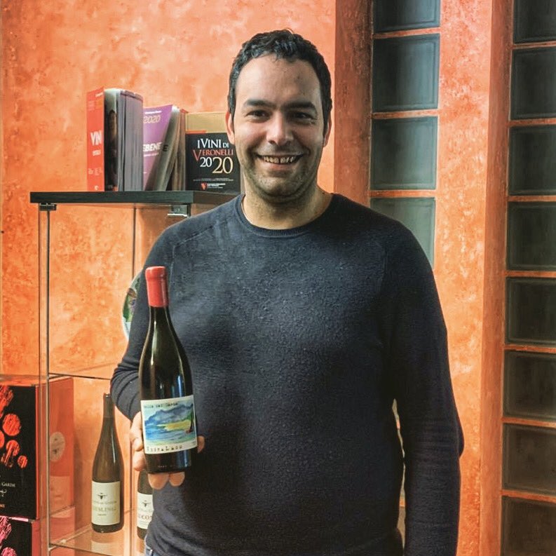 tenutedelgarda's tweet photo. Today is the first birthday of VistaLago, our complex and intense wine from dried grapes!

#tenutedelgarda #vistalago #wine #vino #vini #vinoitaliano #winelover #winelovers #viniitaliani #lagodigarda #gardalake #desenzanodelgarda #esplanade #brescia #lombardia #valtenesi #passion https://t.co/IOo4HbytXL