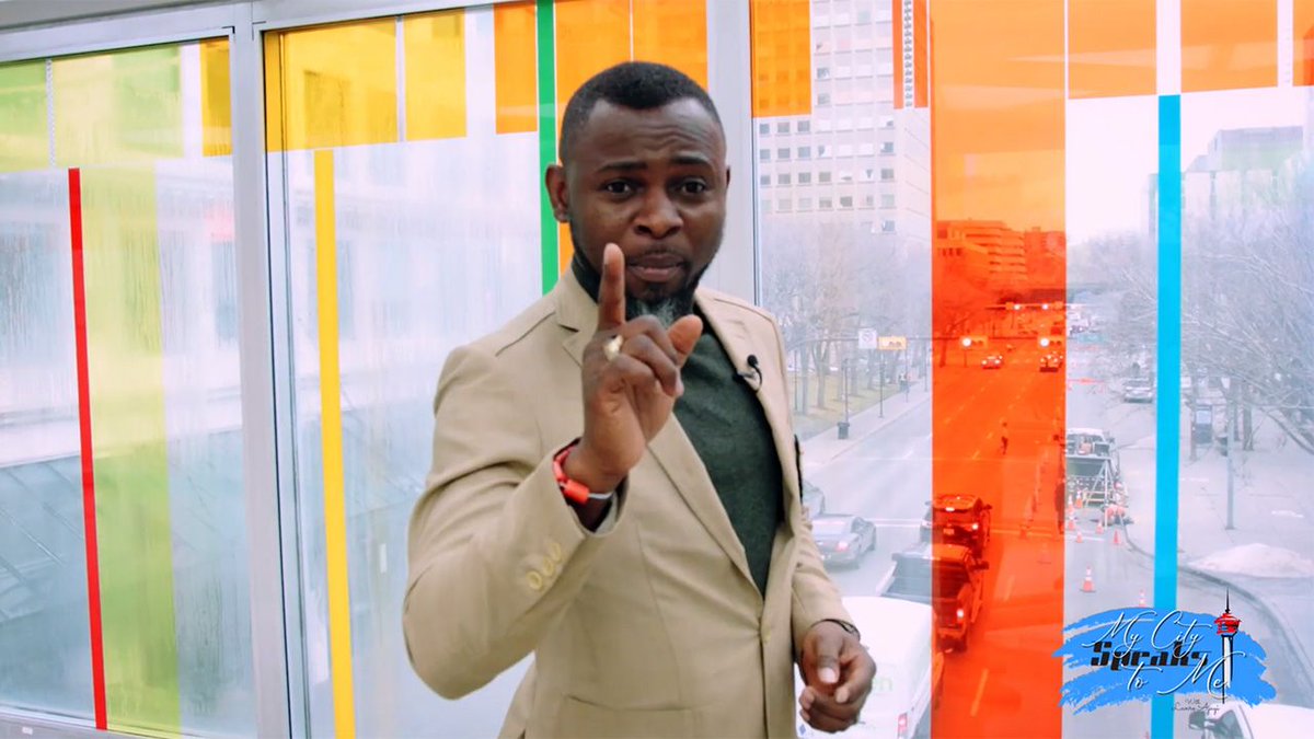 A still from My City Speaks To Me in the +15 Skywalk System