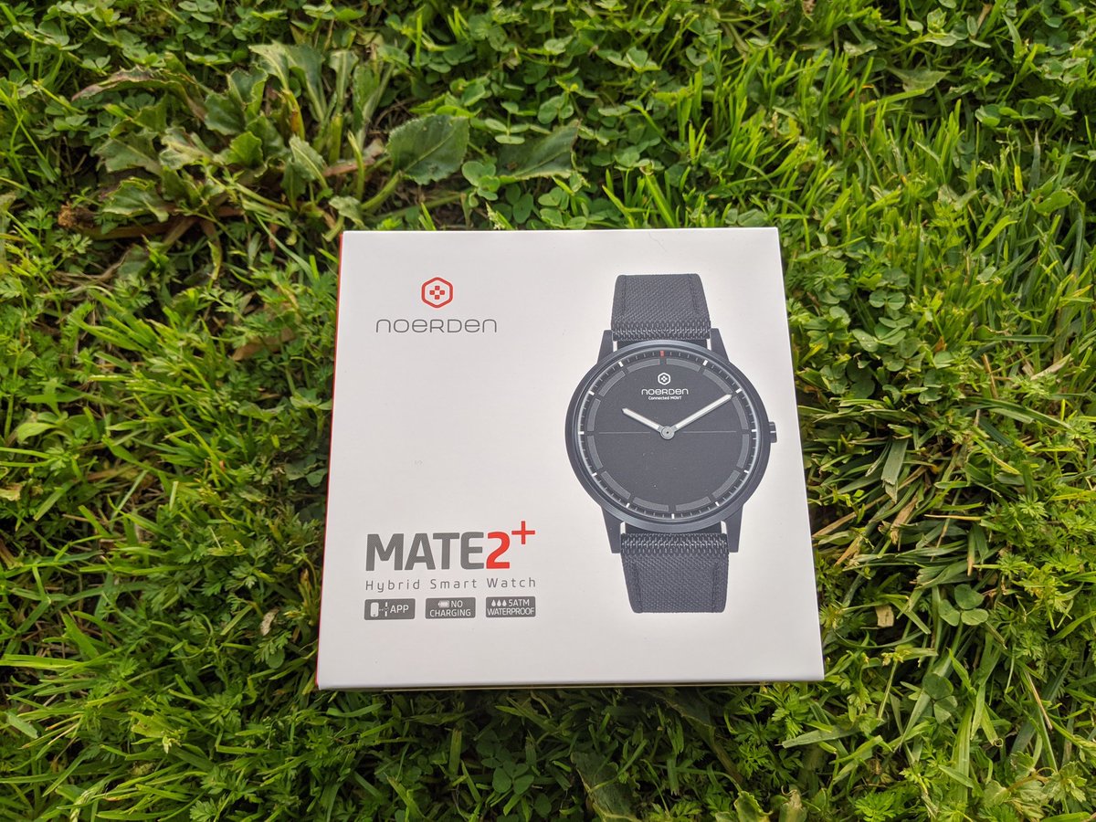 braindegeek's tweet photo. En test cette semaine à la rédaction, la montre Hybride #Mate2+ de @NOERDENofficial https://t.co/0e66fnPsMf