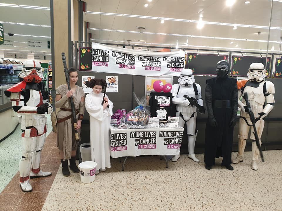 Ryan_RWelfare's tweet photo. We’ve been overwhelmed by how incredible our @CLIC_Sargent volunteers are this #WorldCancerDay weekend, but I think we might have a winner for best dressed!

Fantastic support from the Scarborough Garrison at Bridlington @Morrisons this weekend in support of #YoungLivesvsCancer https://t.co/y03FyoSl9q