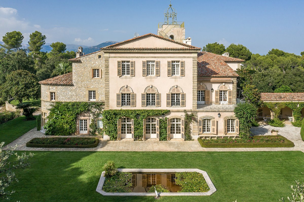 _UniqueLiving_'s tweet photo. Built 1920, beautiful villa located steps from Valbonne &amp; 25 mins from Nice airport. On 18 hectares, used as holiday destination for #JFK during summer hols! It's that good! #propertyfinder #luxurylifestyle #uniqueliving #ipba #propertybuyersadvisory #villaforsale #luxuryvilla https://t.co/yPxDptacHw