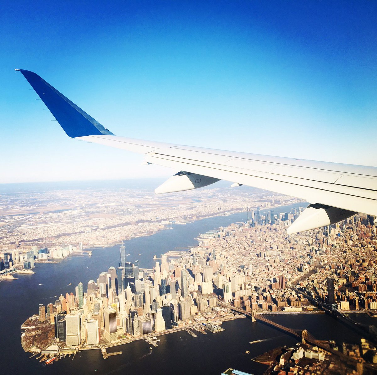 exploredecors's tweet photo. Soaring into this week with a positive mind and outlook on life. ✈️
•
Location: New York
•
#motivationalmonday #newyork #brooklyn #queens #statenisland #laguardia #queens #newyorkcity #letsgoexplore #exploredecors https://t.co/u0q30pOFOX