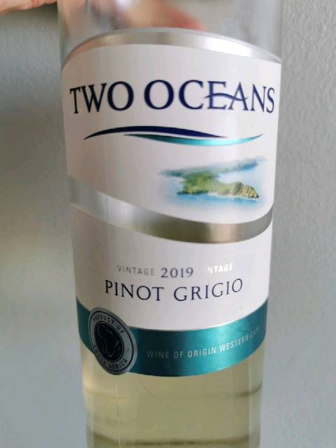 ❤ 🥰🥰🥰🥰 . Wine from <a href="/TwoOceansWine/">Two Oceans Wine</a> via @Vivino: vivino.com/users/aldis.ad…
