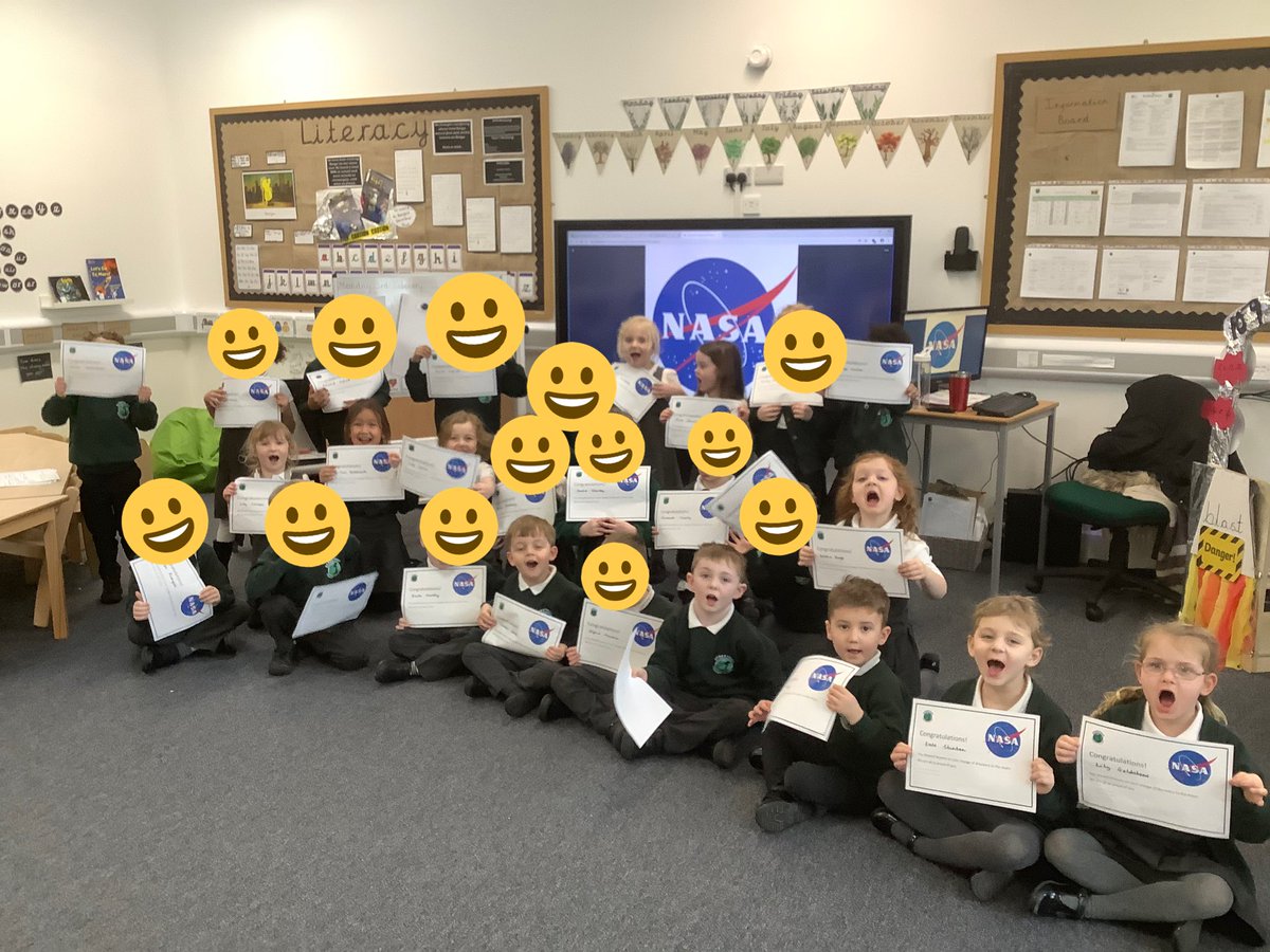 StreethaySchool's tweet photo. Sunflowers received certificates of commendation from NASA this afternoon for showing outstanding bravery in their voyage to the moon! @NASA #firstmoonlanding #lovespace @ShawEduTrust https://t.co/gYAphUlWhz
