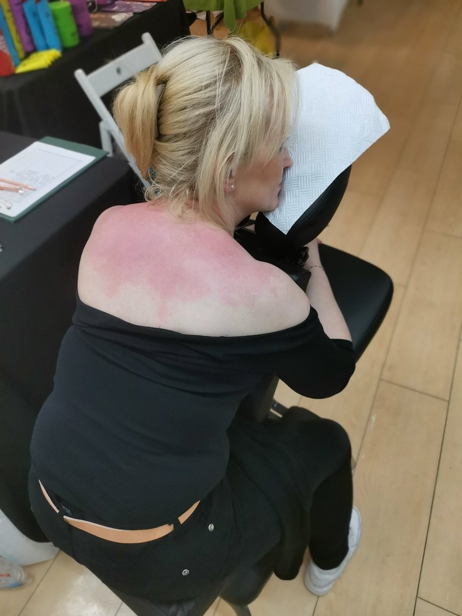 eva_touch's tweet photo. This Saturday we celebrated the 1st birthday of the SuperB store on HOUNSLOW, there was a switna atmosphere, there was a lot of view in the pictures. I could give many person massage for free. I'm glad you could have been back with it for a while. Thank you so much 😉 https://t.co/ZdCARuWfZT